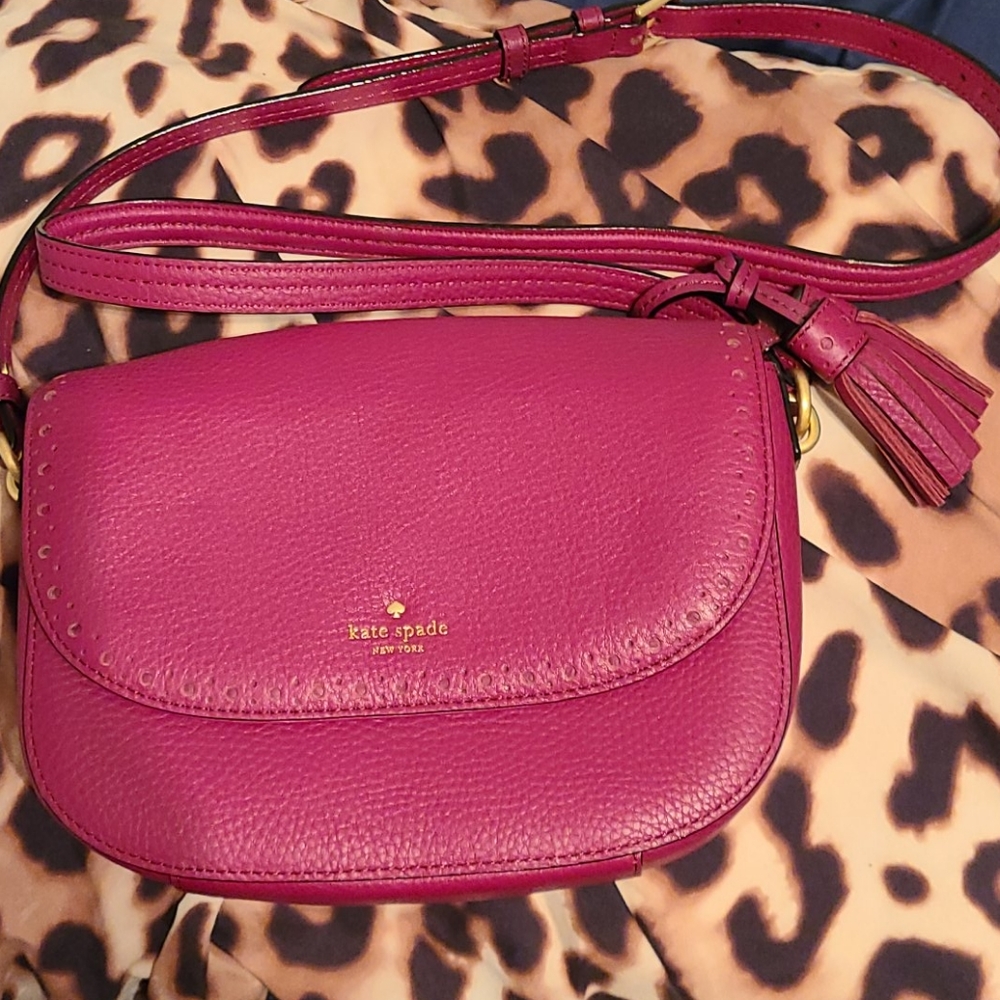Kate Spade Crossbody w/ Tassel ♠️